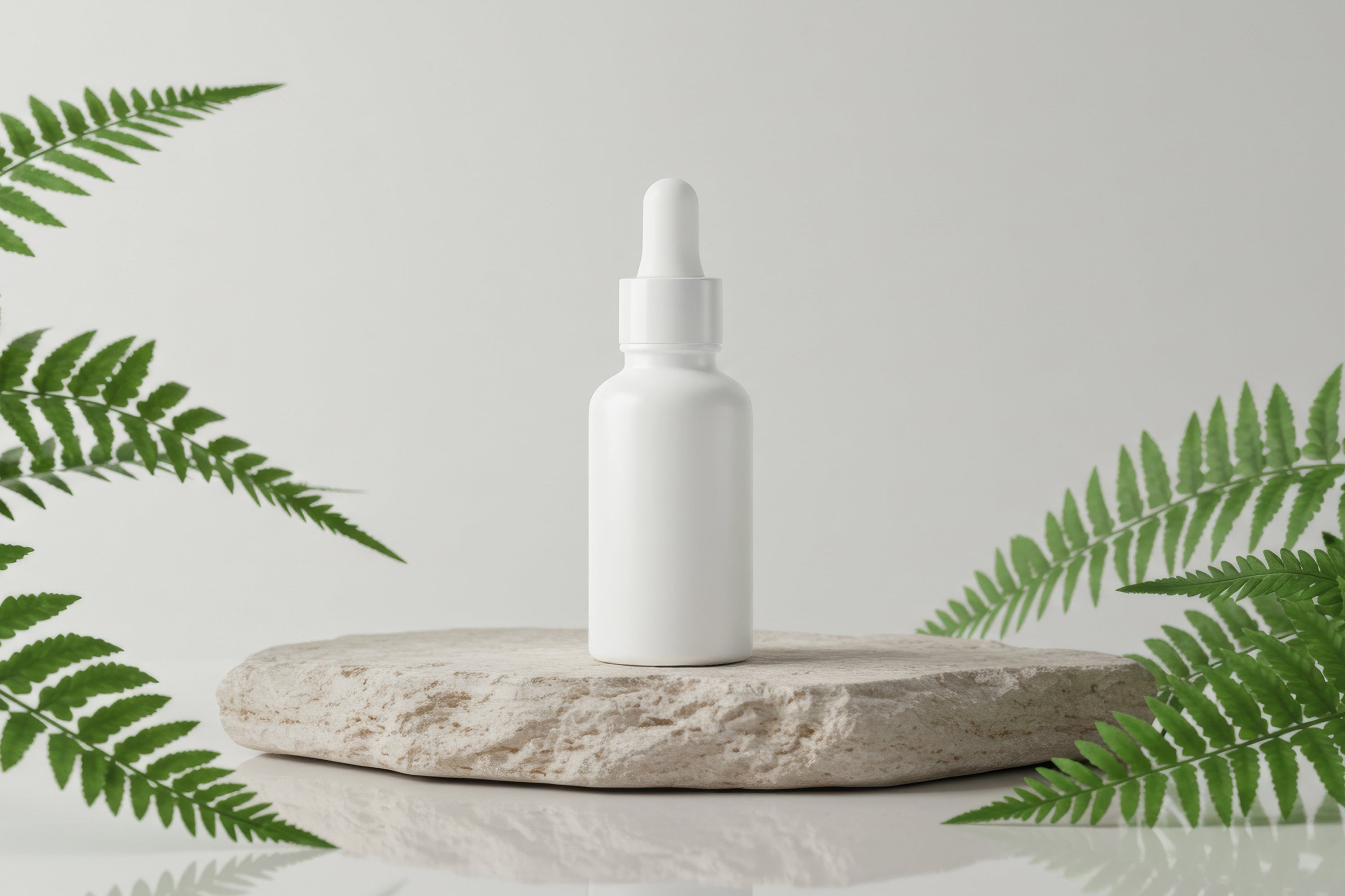 Free Dropper Bottle Mockup