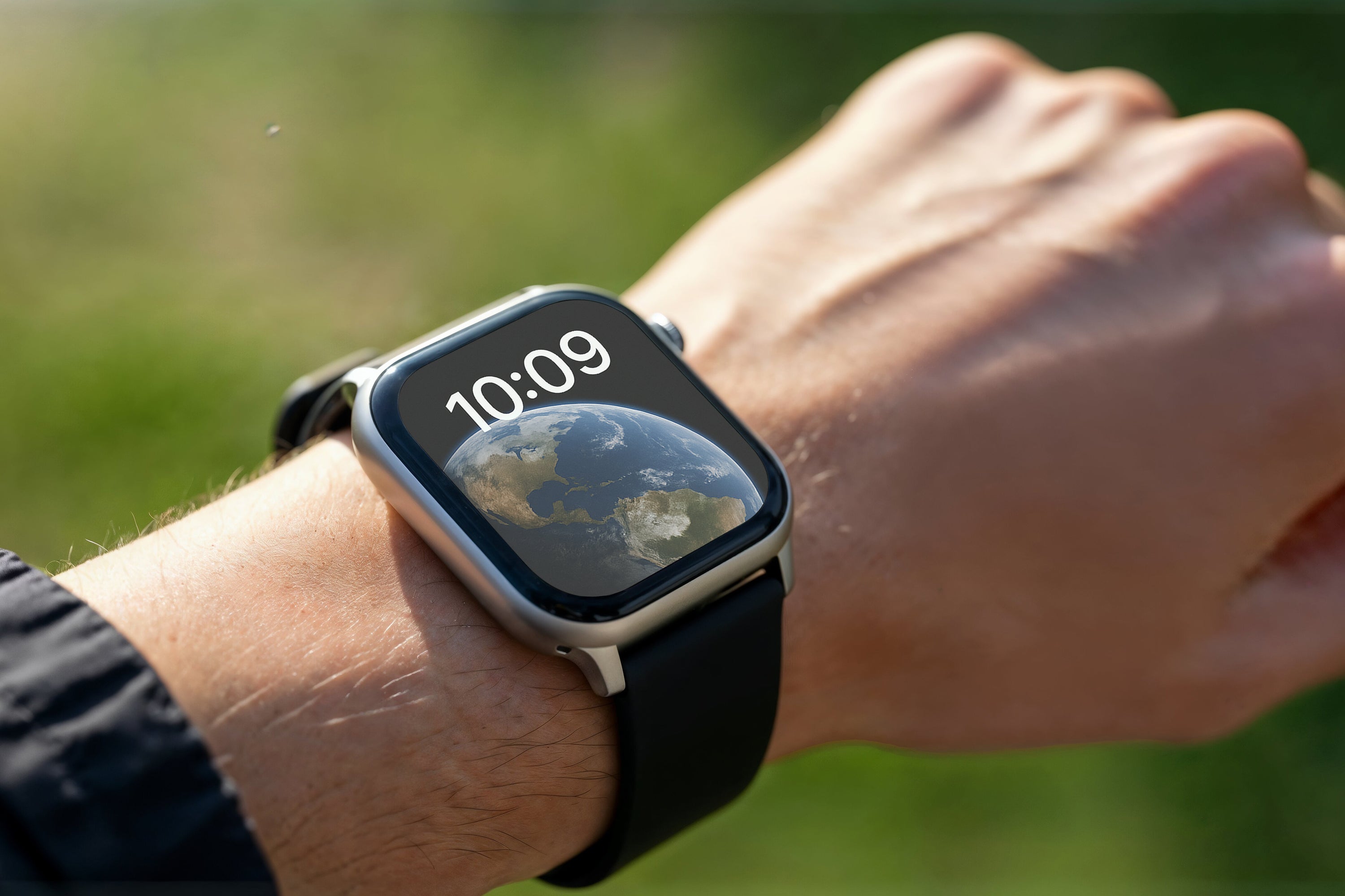 Free Smart Watch on Wrist Mockup
