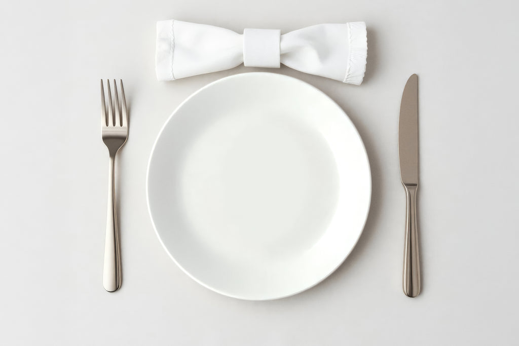 Free Ceramic Plate on Dining Table Mockup